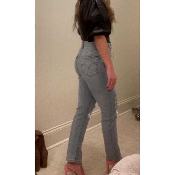 Levi’s Straight Leg Jeans - Picture 6 of 6